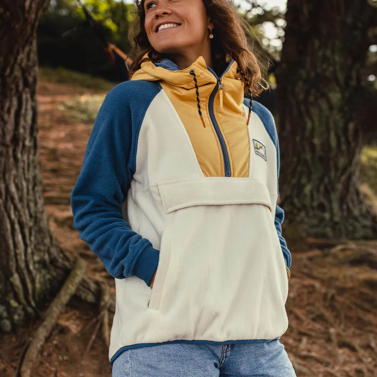 Passenger Alexander Recycled Polar Hooded Fleece - Egret Online