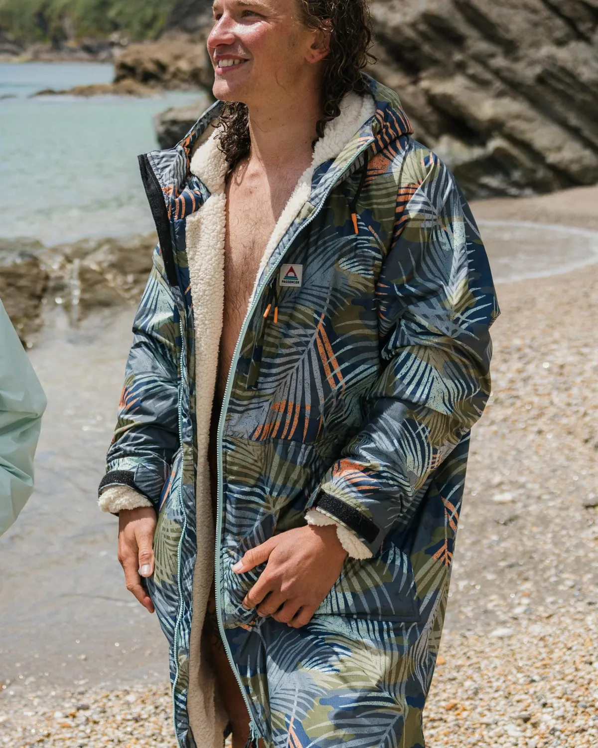 Passenger Waves Recycled Sherpa Lined Changing Robe - Palm Camo Apricot PalmCamoApricot New